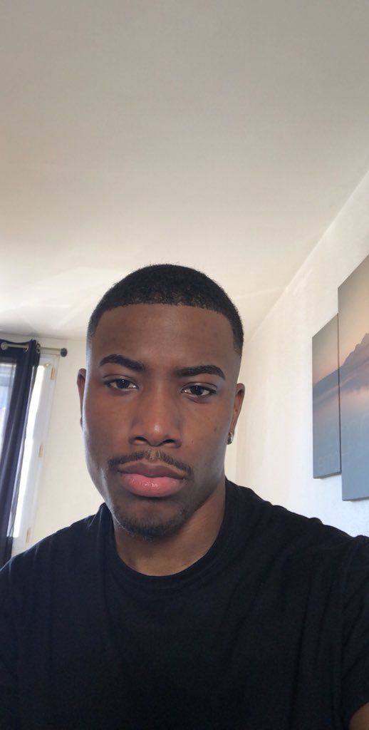 files/male_self_4.jpg